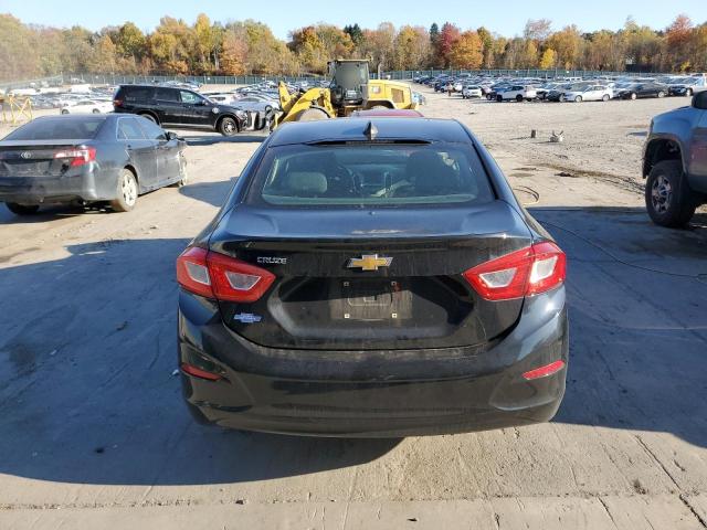  CHEVROLET CRUZE 2016 Czarny