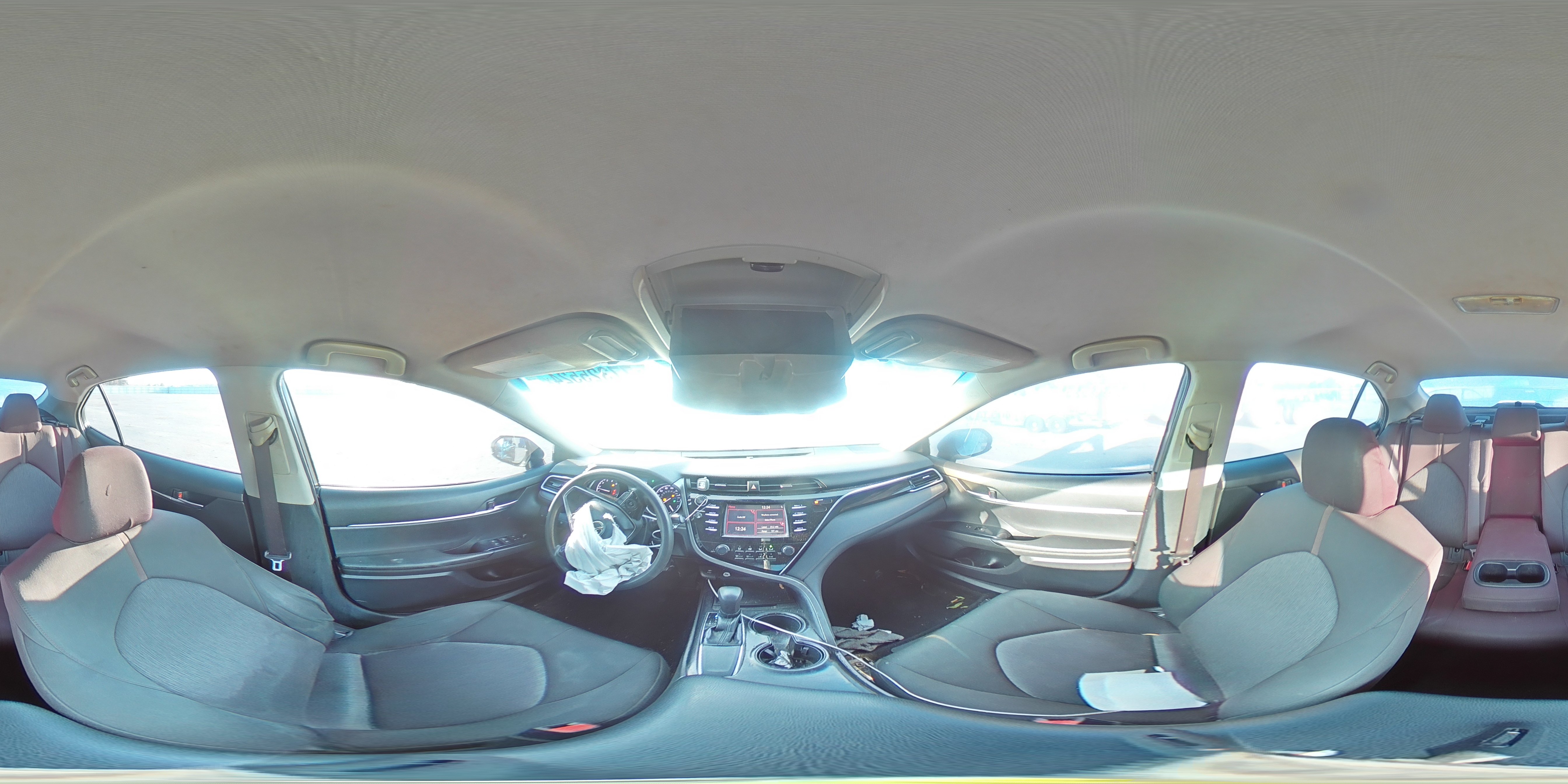 2018 Toyota Camry - Image 13