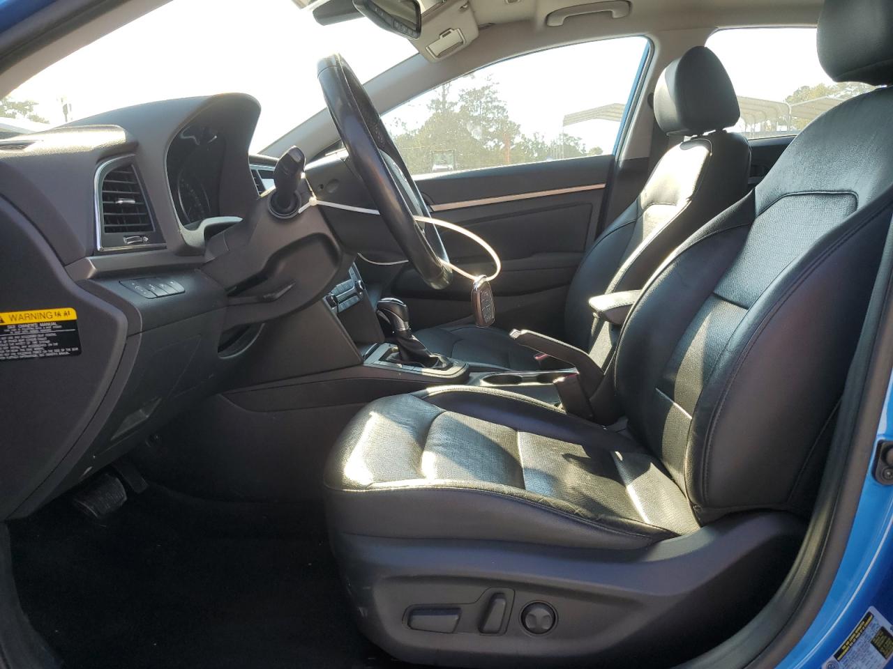 2017 Hyundai Elantra - Image 7