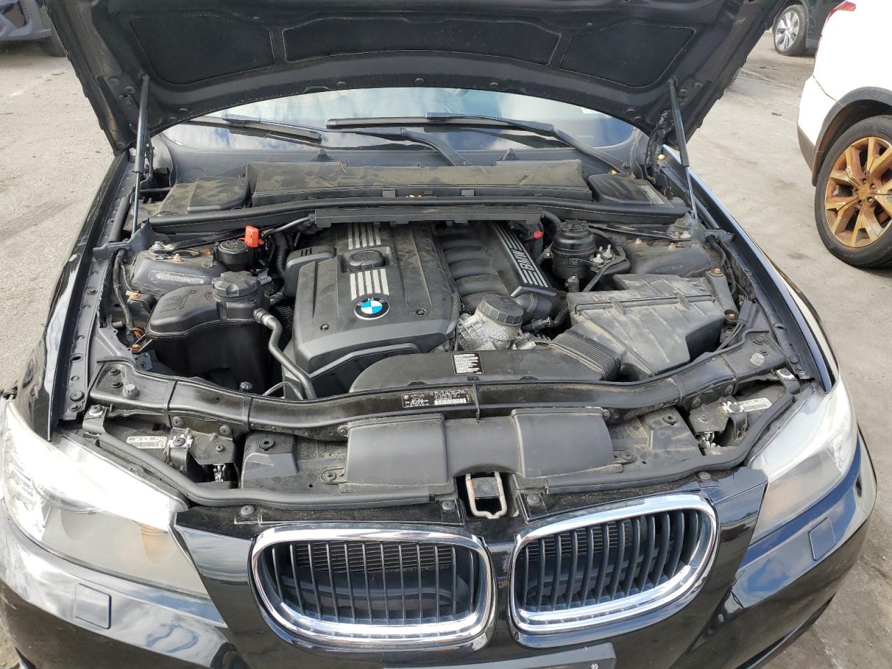 WBAPK7G59BNN69922 2011 BMW 328 Xi