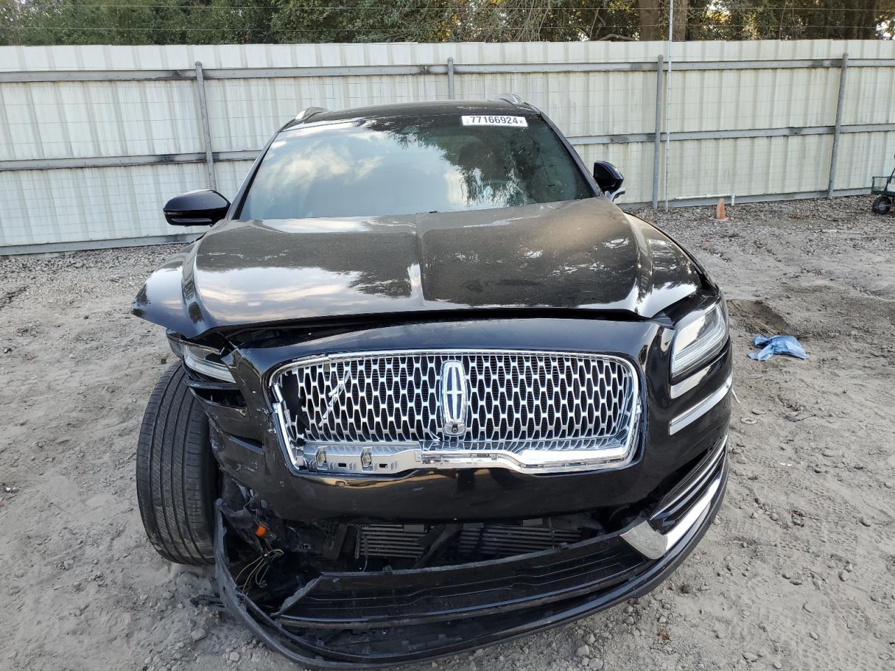 2019 Lincoln Nautilus - Image 5