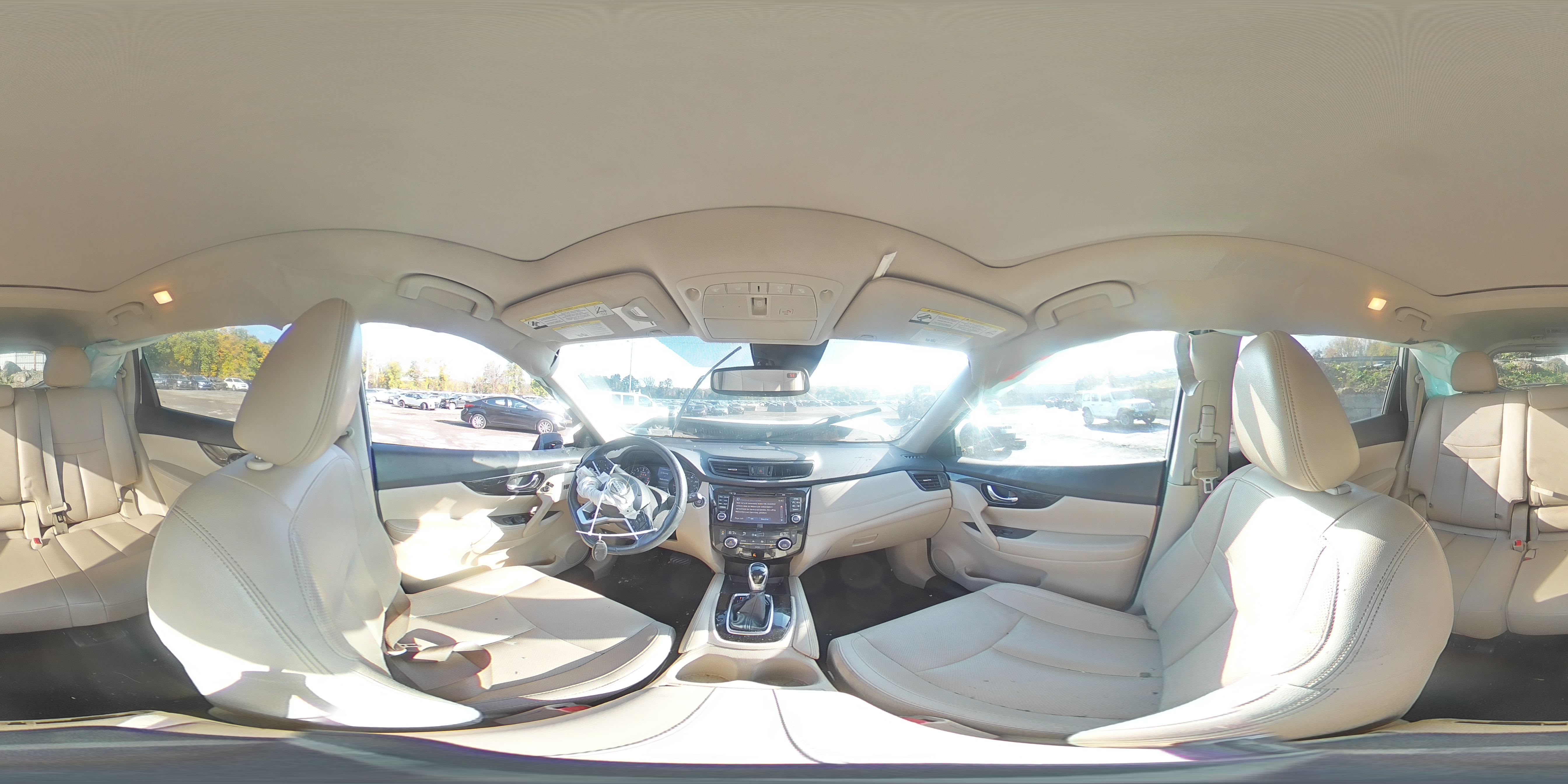 2017 Nissan Rogue - Image 14