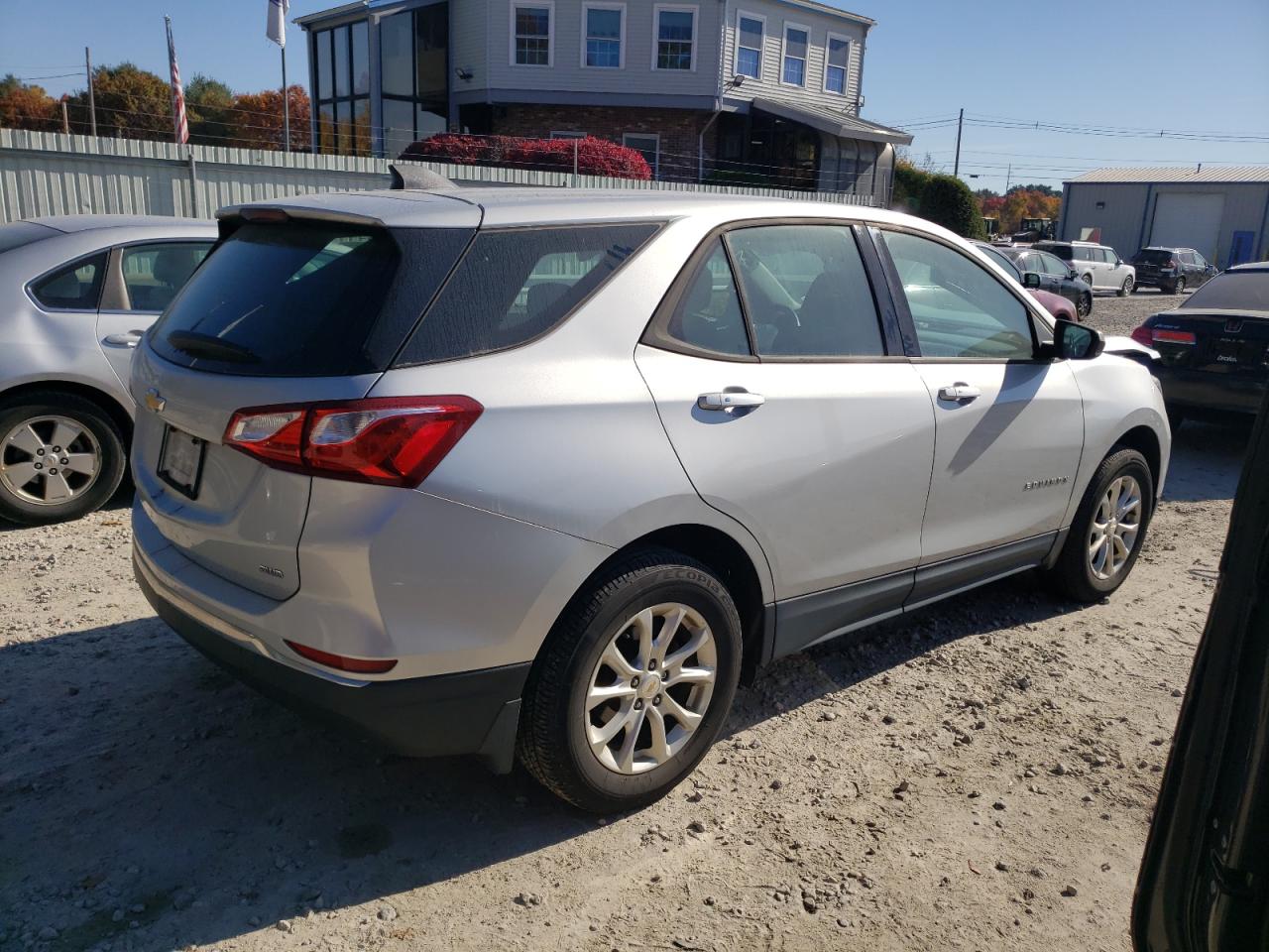 2018 Chevrolet Equinox - Image 3