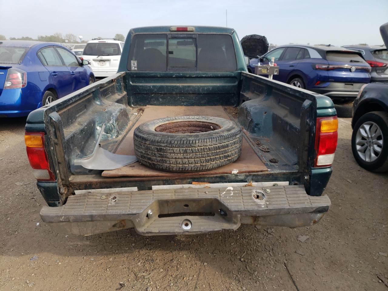 1998 Ford Ranger VIN: 1FTYR10C7WUA06999 Lot: 75693174