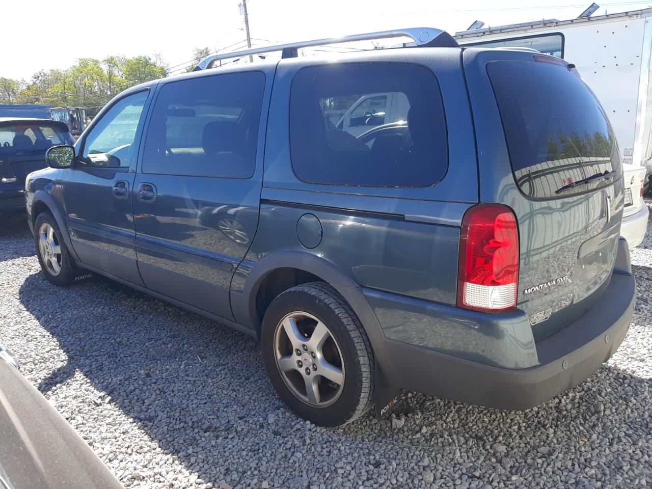 2006 Pontiac Montana - Image 2