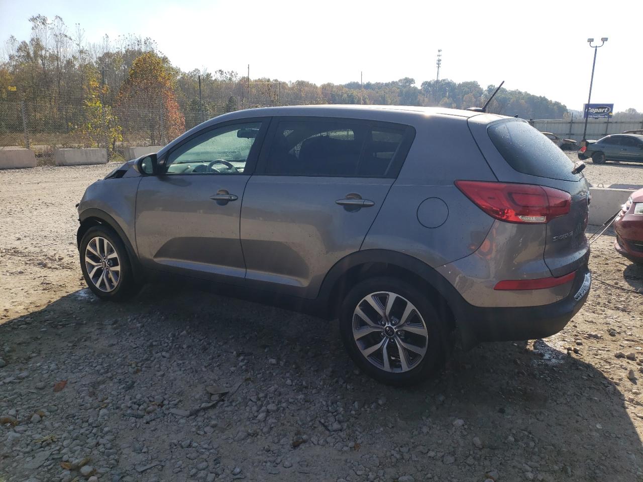 VIN KNDPB3AC5G7856785 2016 KIA SPORTAGE no.2