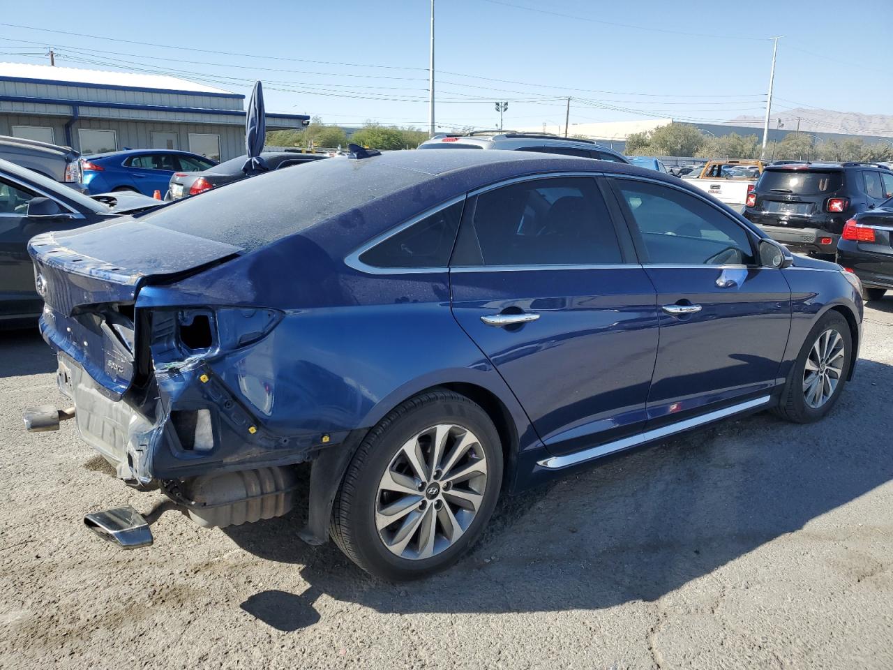 2015 Hyundai Sonata - Image 3