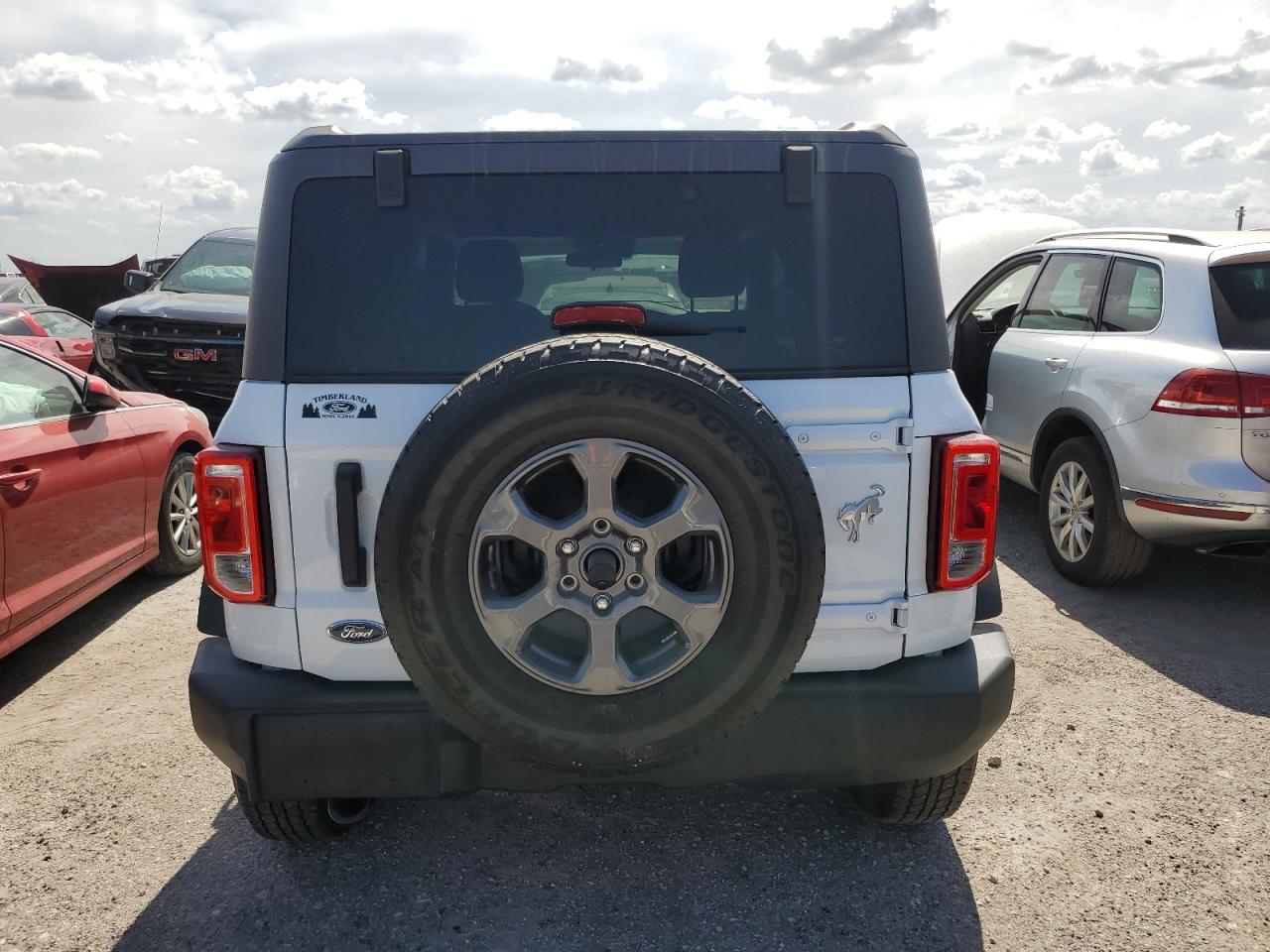 2023 Ford Bronco Base VIN: 1FMDE5AH2PLB62849 Lot: 74825274