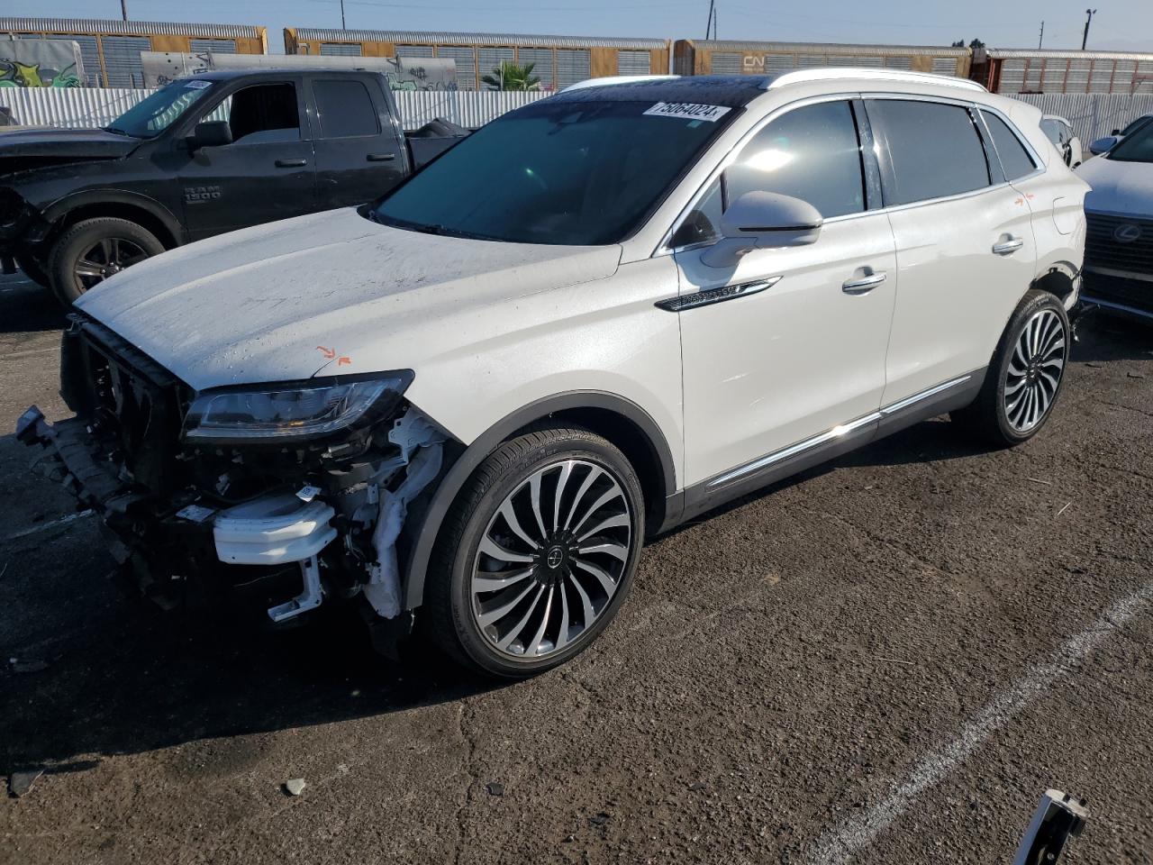 2020 Lincoln Nautilus - Image 1