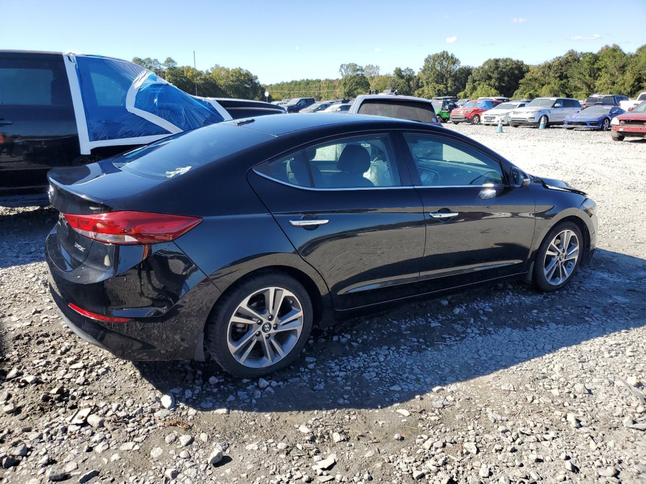 2017 Hyundai Elantra - Image 3