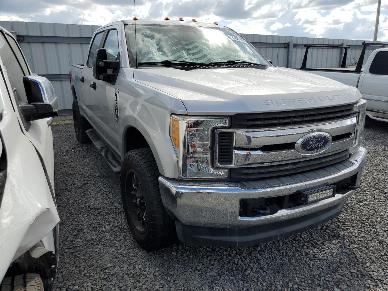 2017 Ford F250 - Image 4