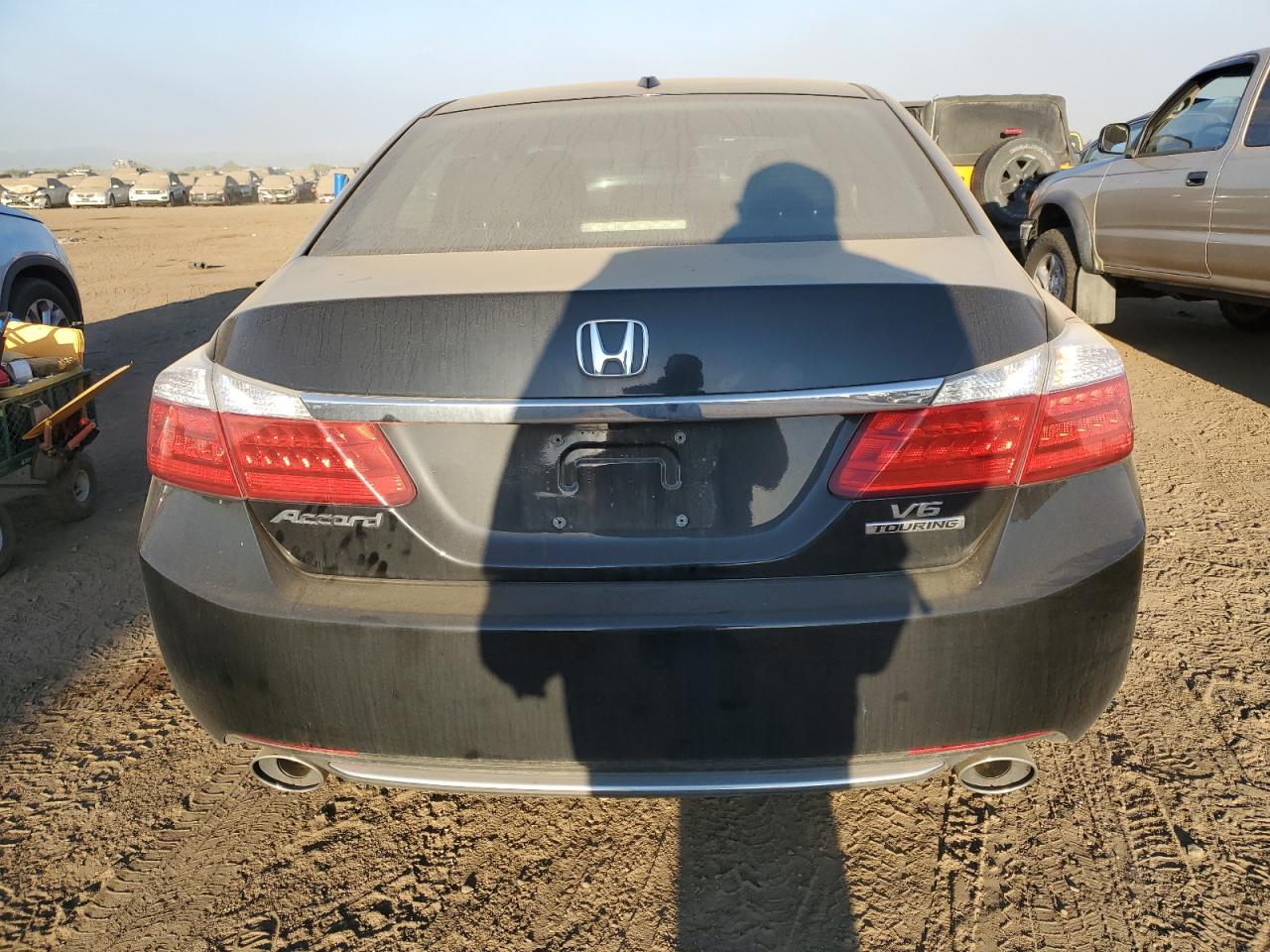 1HGCR3F94EA011094 2014 Honda Accord Touring