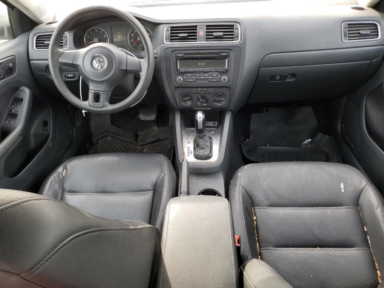 2014 Volkswagen Jetta - Image 8