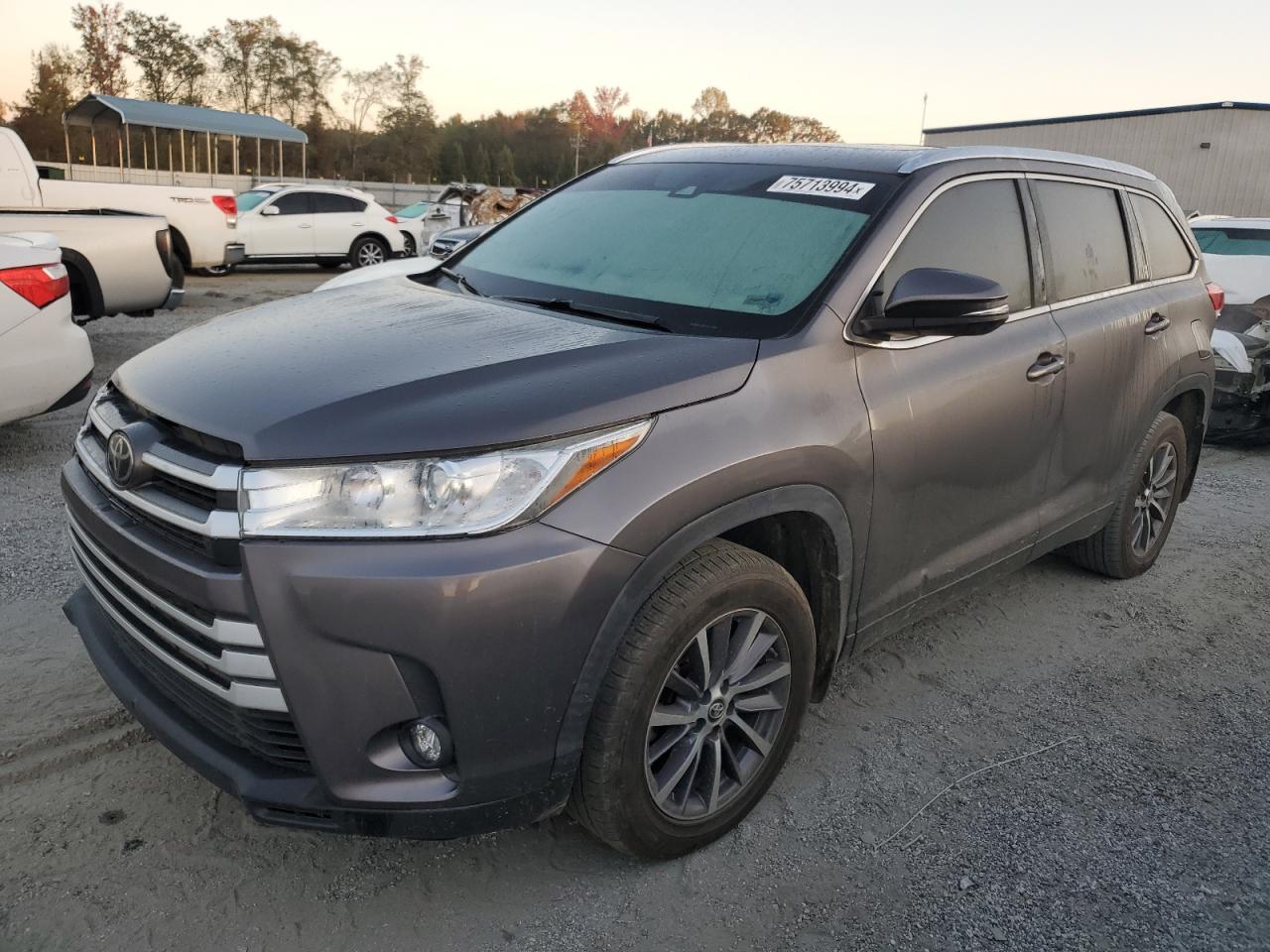 2019 Toyota Highlander - Image 1