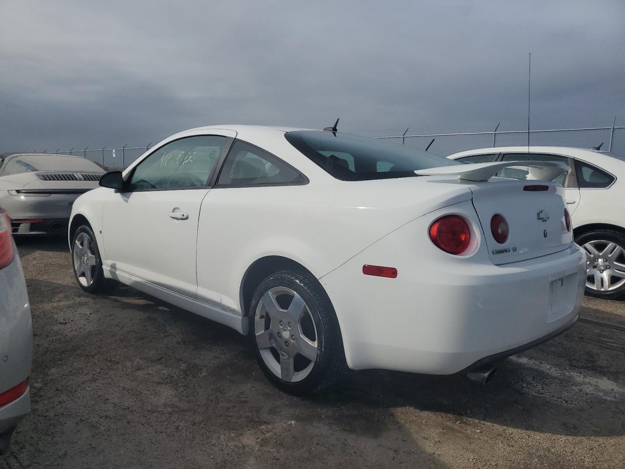 2009 Chevrolet Cobalt - Image 2