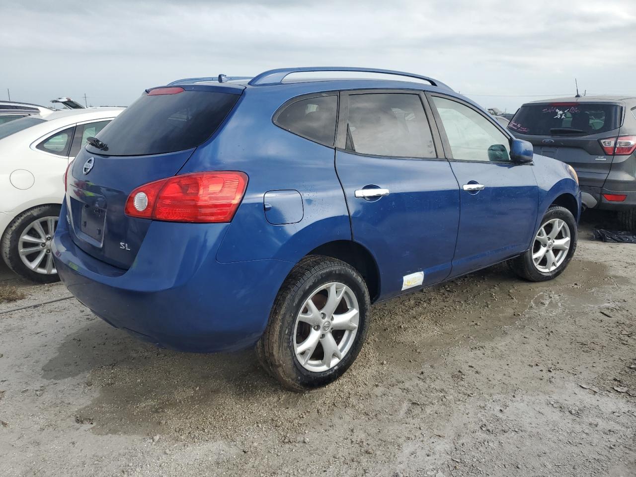 2010 Nissan Rogue - Image 3