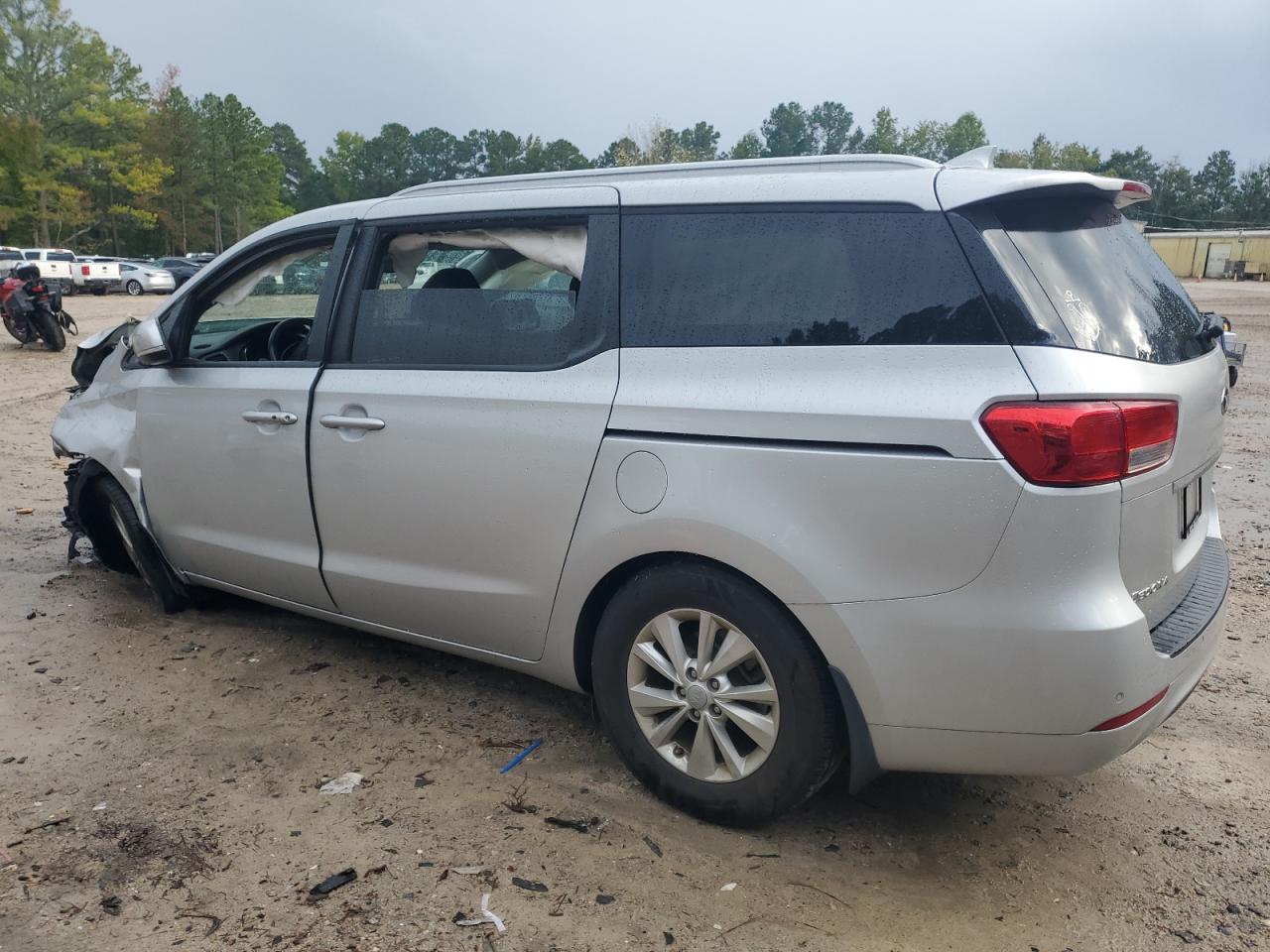 KNDMB5C12J6350385 2018 Kia Sedona Lx