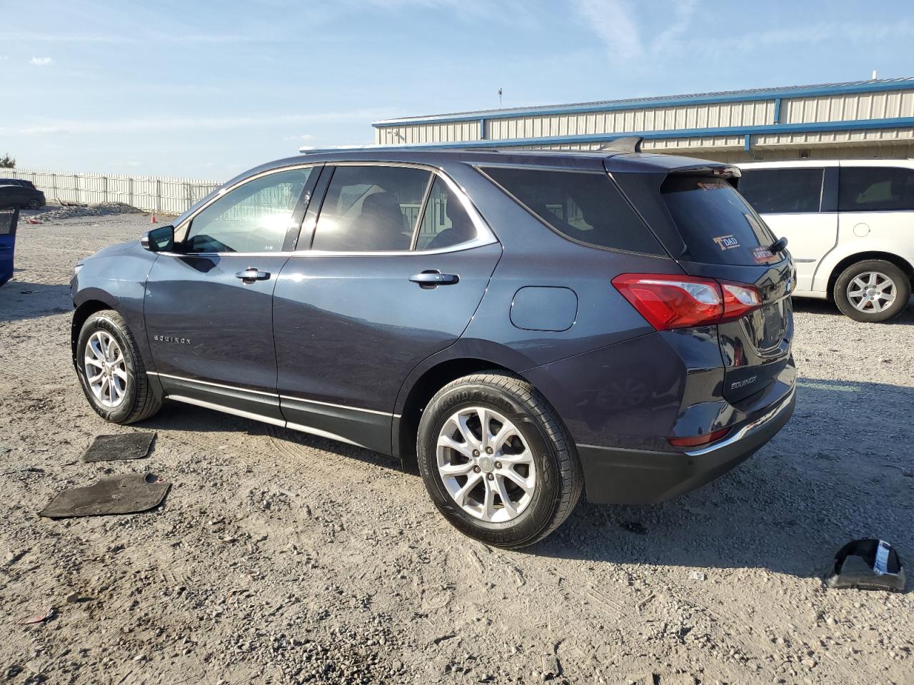 2019 Chevrolet Equinox - Image 2