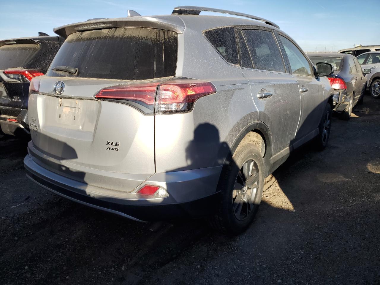 VIN 2T3RFREV2HW679355 2017 TOYOTA RAV4 no.3