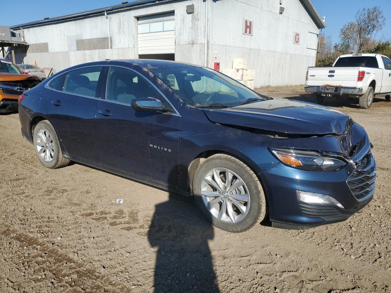 2019 Chevrolet Malibu - Image 4