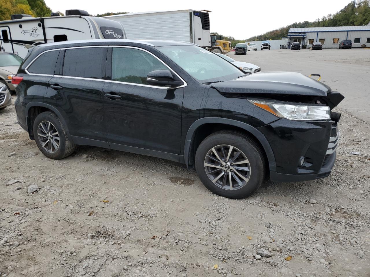 5TDJZRFH1KS730124 2019 Toyota Highlander Se