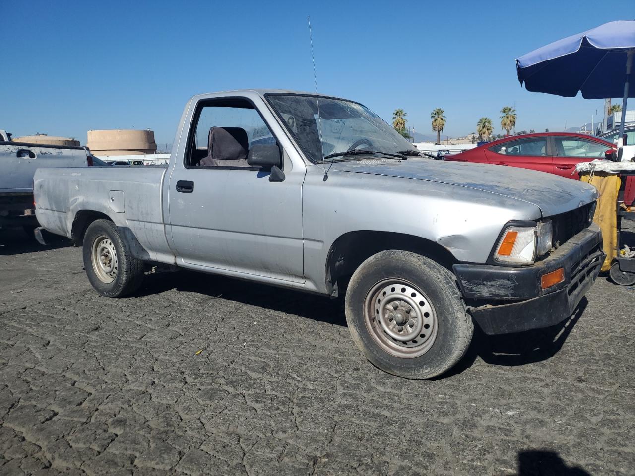 1991 Toyota Pickup - Image 4