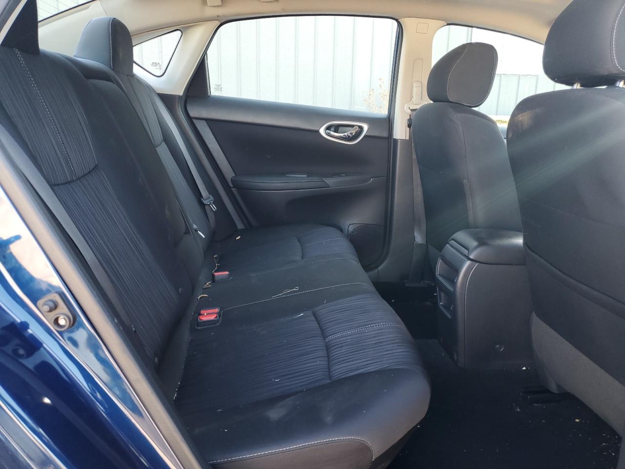 2017 Nissan Sentra - Image 10