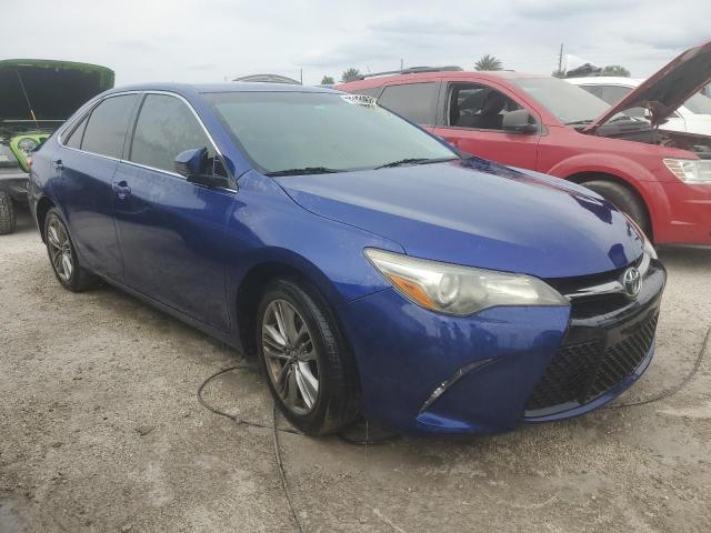  TOYOTA CAMRY 2016 Granatowy