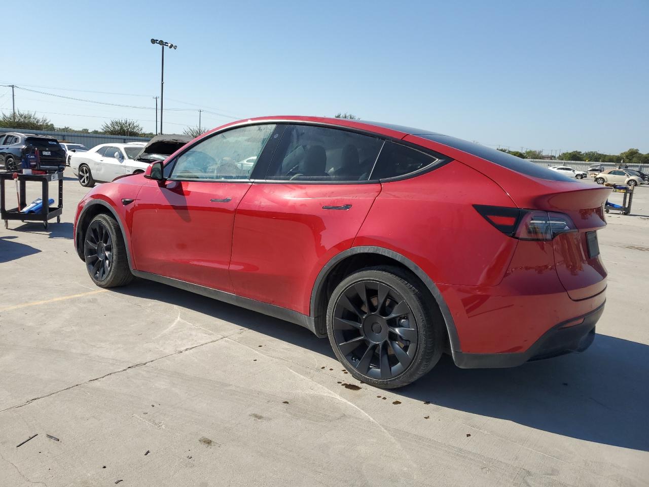 7SAYGAEE0NF414044 2022 TESLA MODEL Y - Image 2