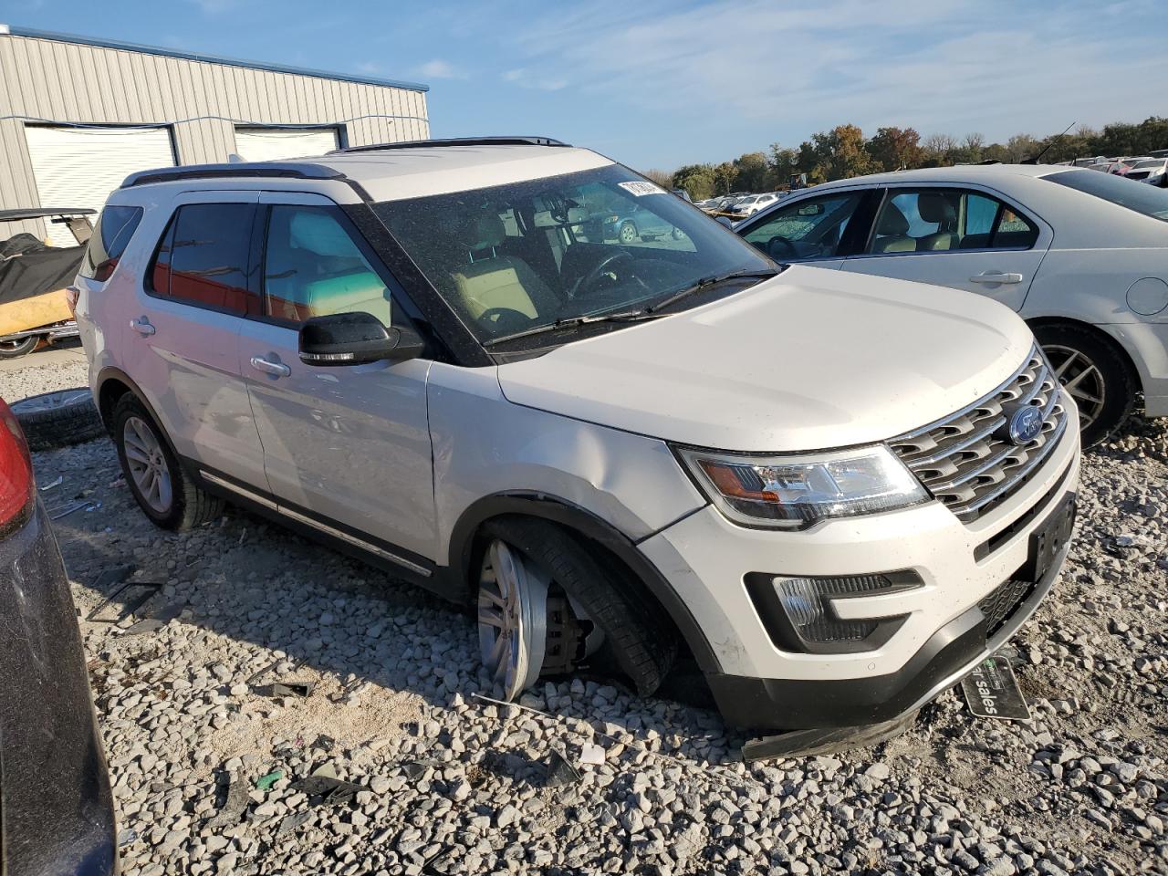 2016 Ford Explorer - Image 4