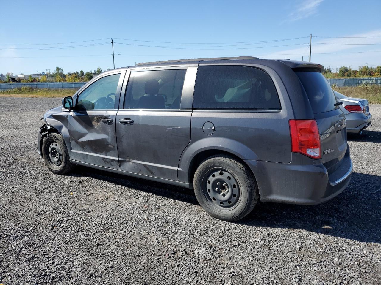 2019 Dodge Caravan - Image 2