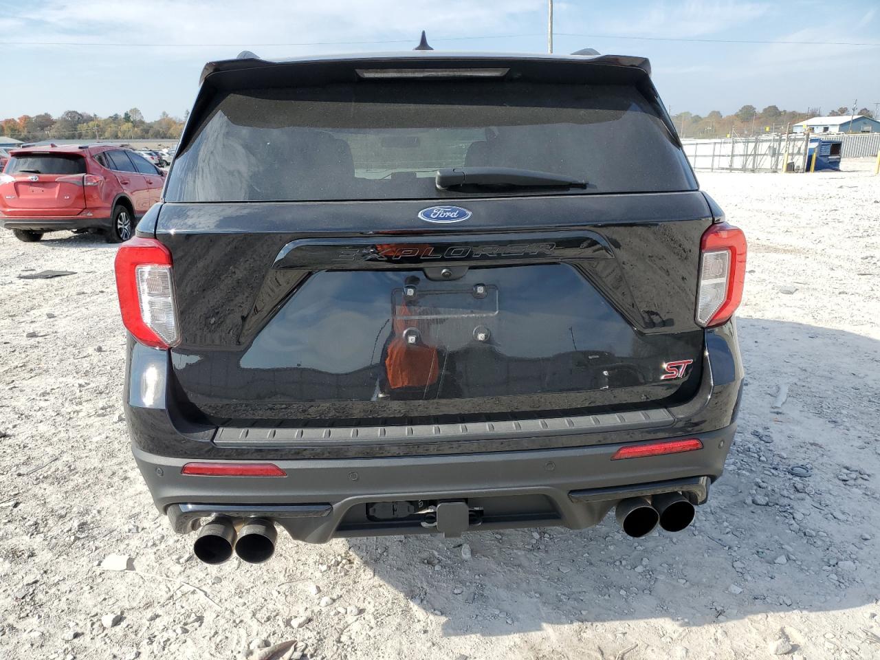2023 Ford Explorer - Image 6