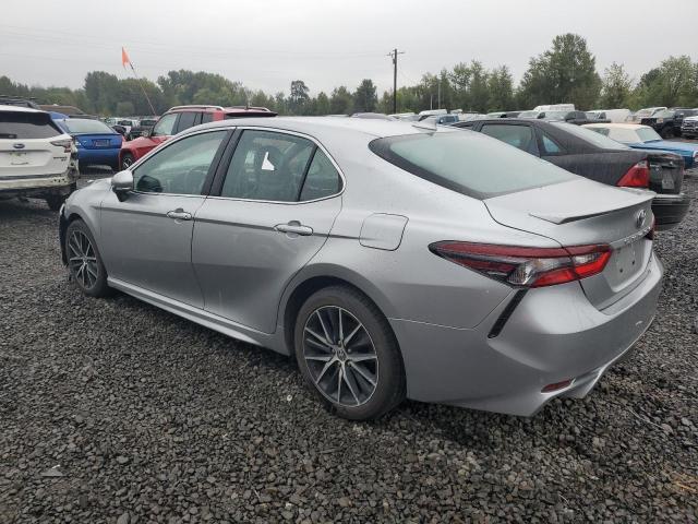 4T1G11AK8NU661711 Toyota Camry SE 2