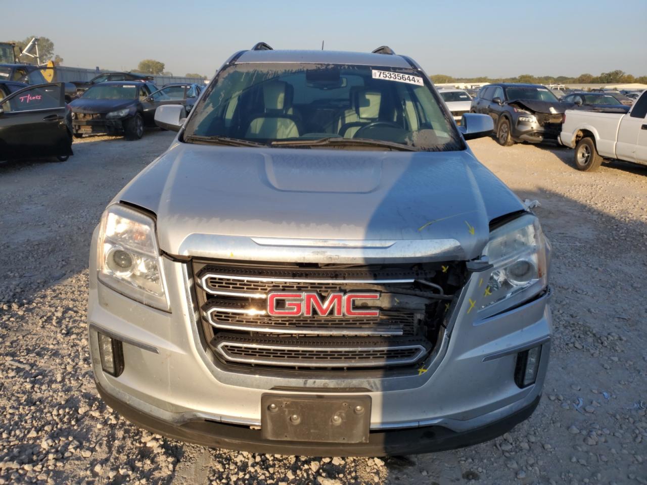 2017 GMC Terrain - Image 5