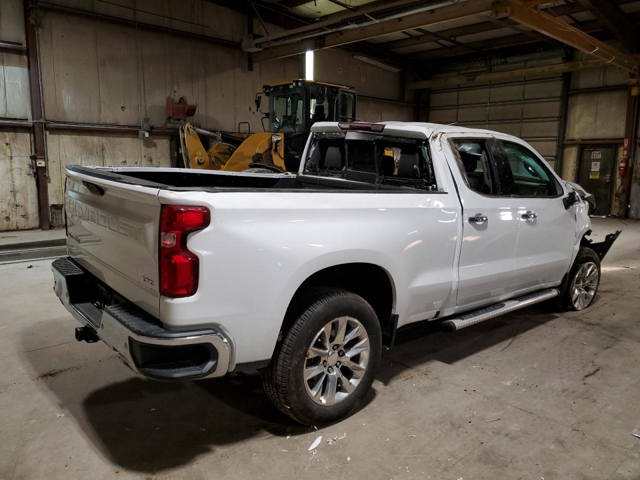 2019 Chevrolet Silverado - Image 3