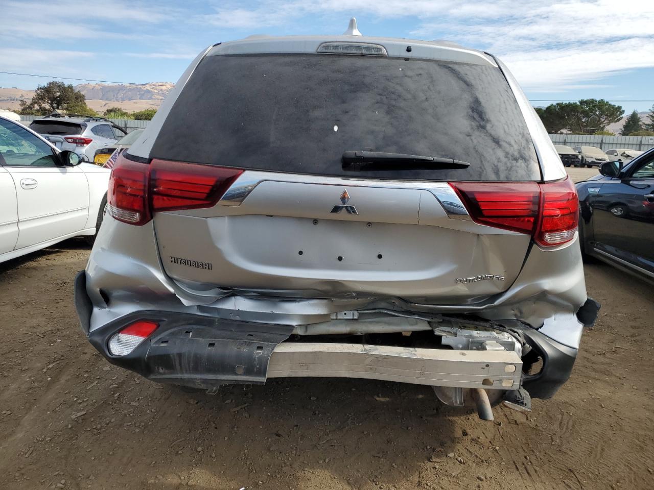 2019 Mitsubishi Outlander - Image 6