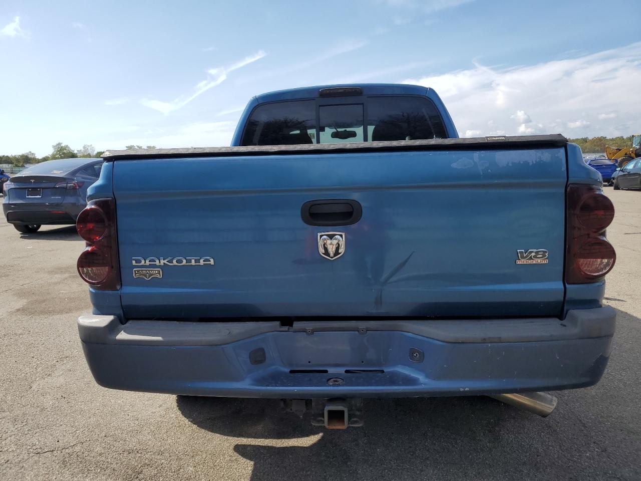 1D7HW58N25S200250 2005 Dodge Dakota Quad Laramie