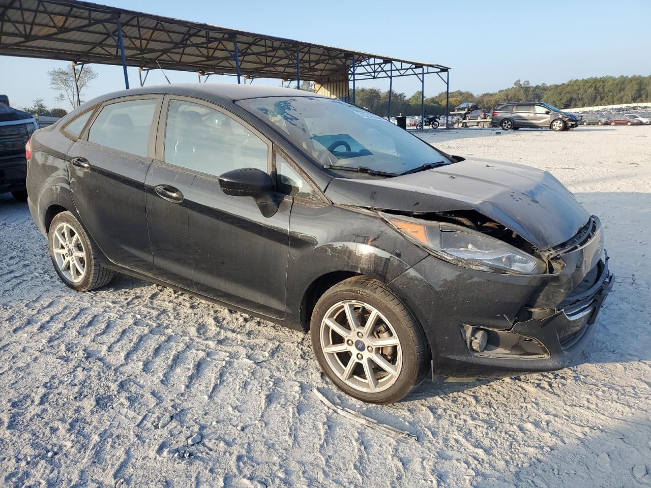 VIN 3FADP4BJ0KM106139 2019 FORD FIESTA no.4