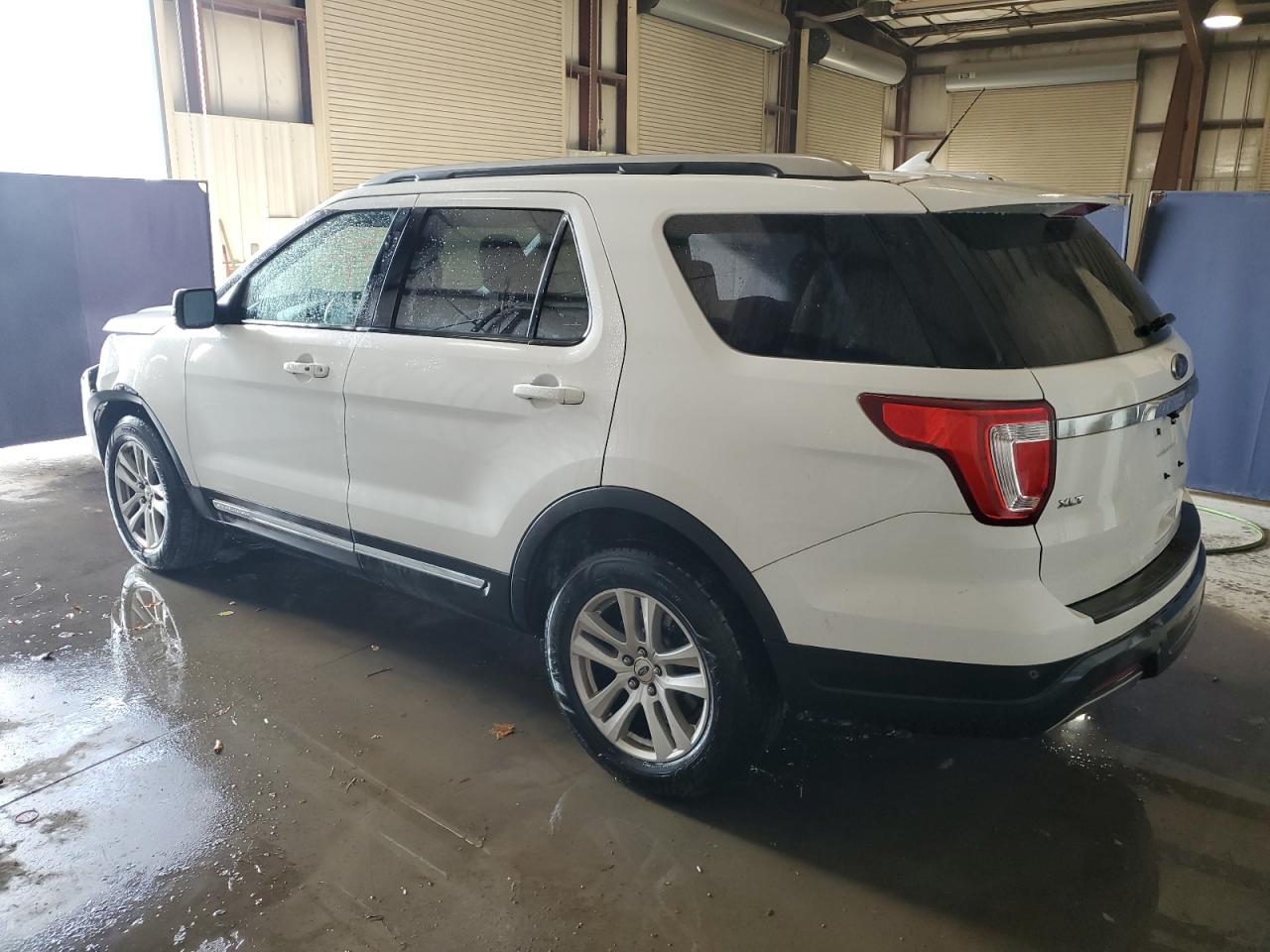 VIN 1FM5K8D81KGB29143 2019 FORD EXPLORER no.2