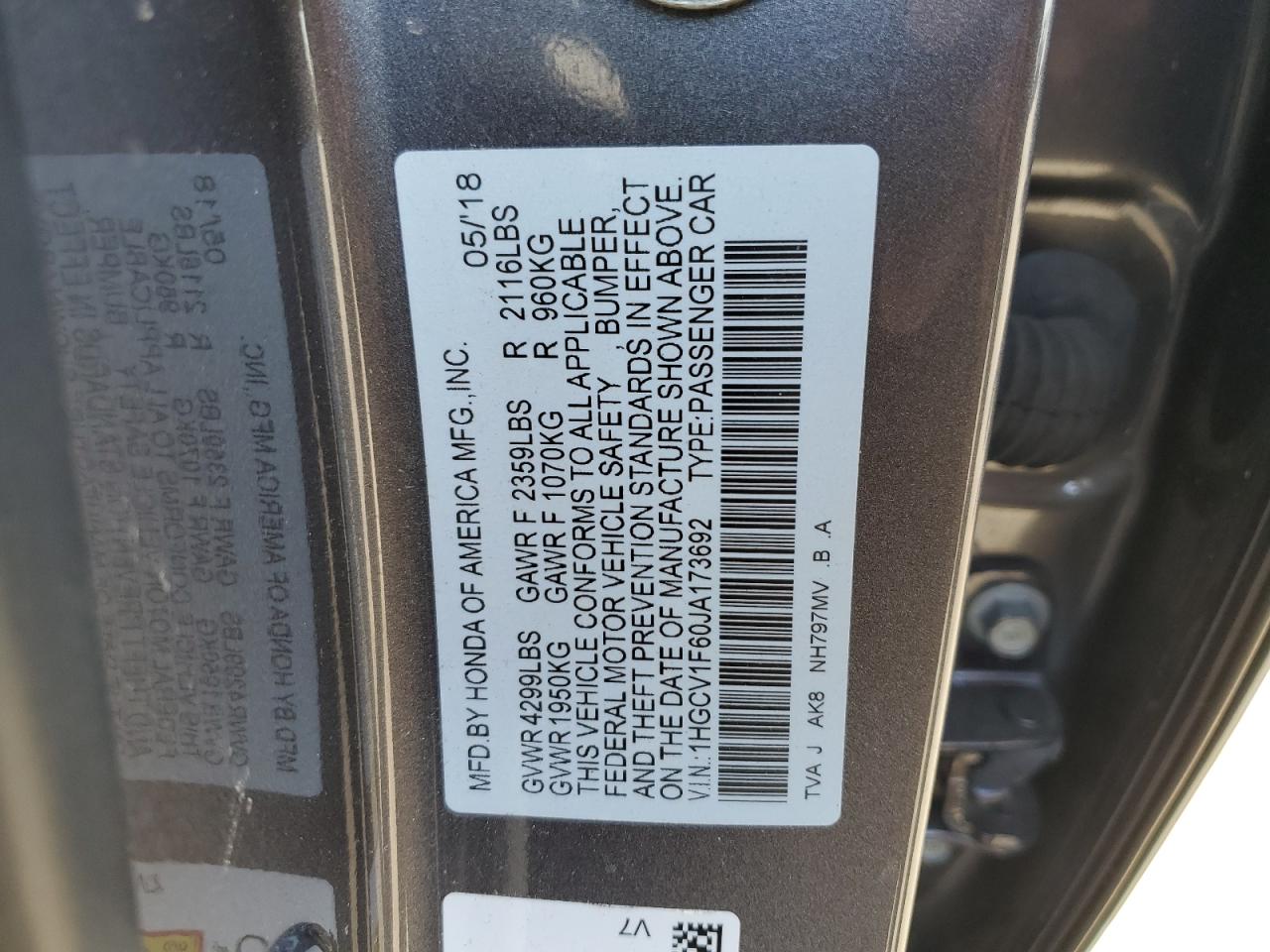 1HGCV1F60JA173692 2018 Honda Accord Exl