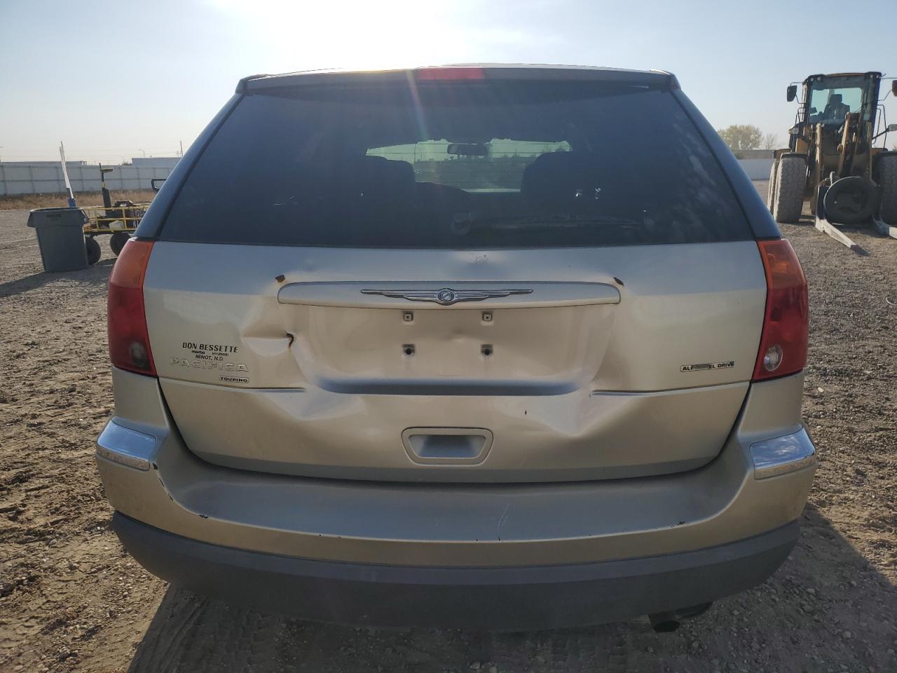 2005 Chrysler Pacifica - Image 6