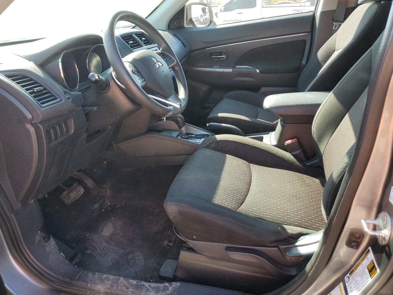 2019 Mitsubishi Outlander - Image 7
