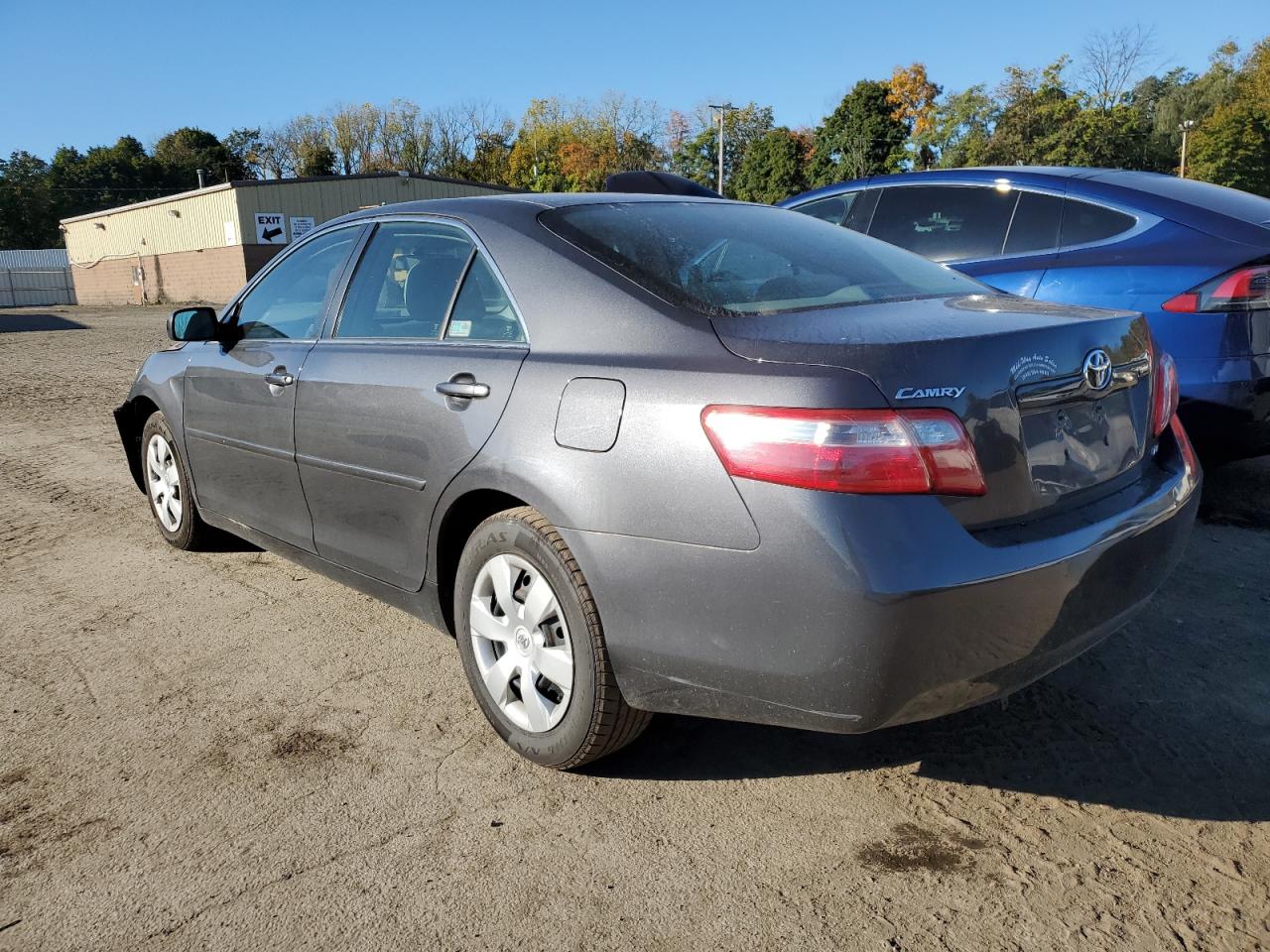 2009 Toyota Camry - Image 2