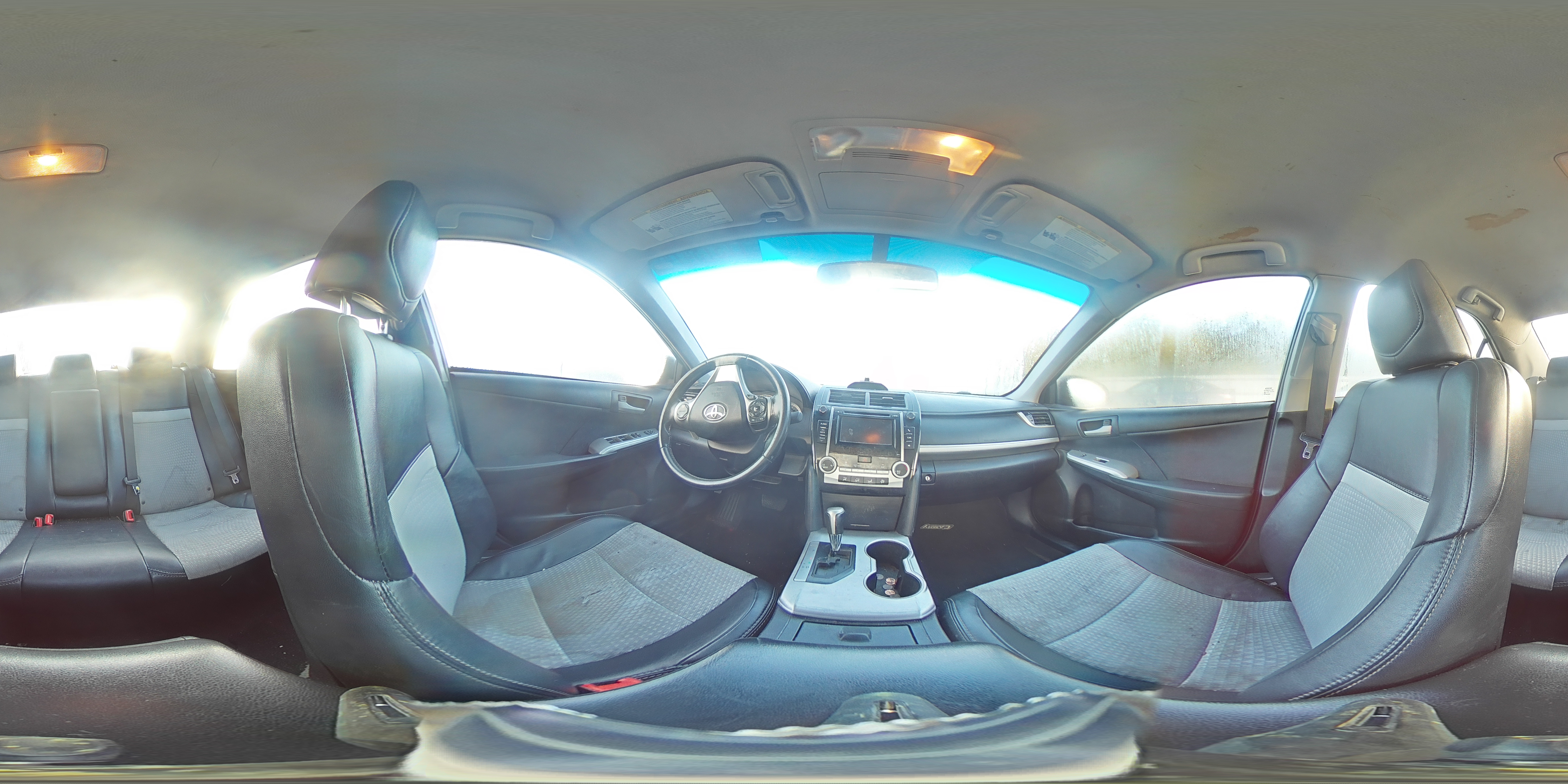 2012 Toyota Camry - Image 13