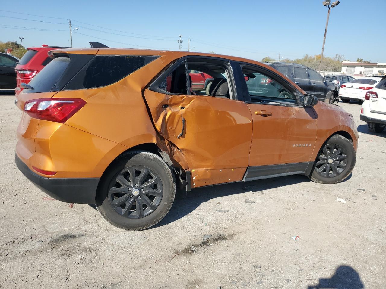 2019 Chevrolet Equinox - Image 3