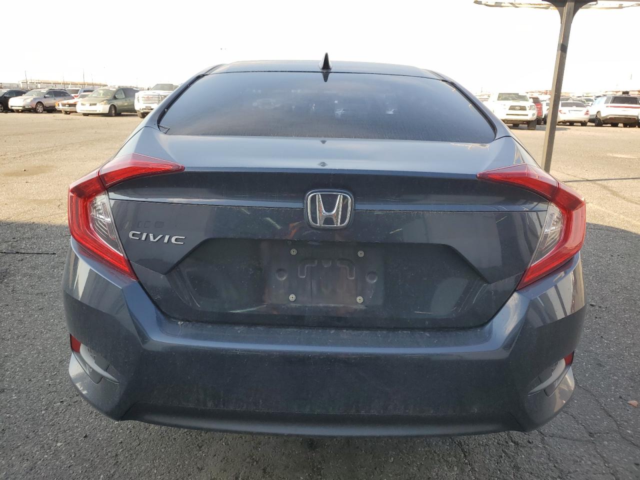 2HGFC2F78JH588861 2018 Honda Civic Ex