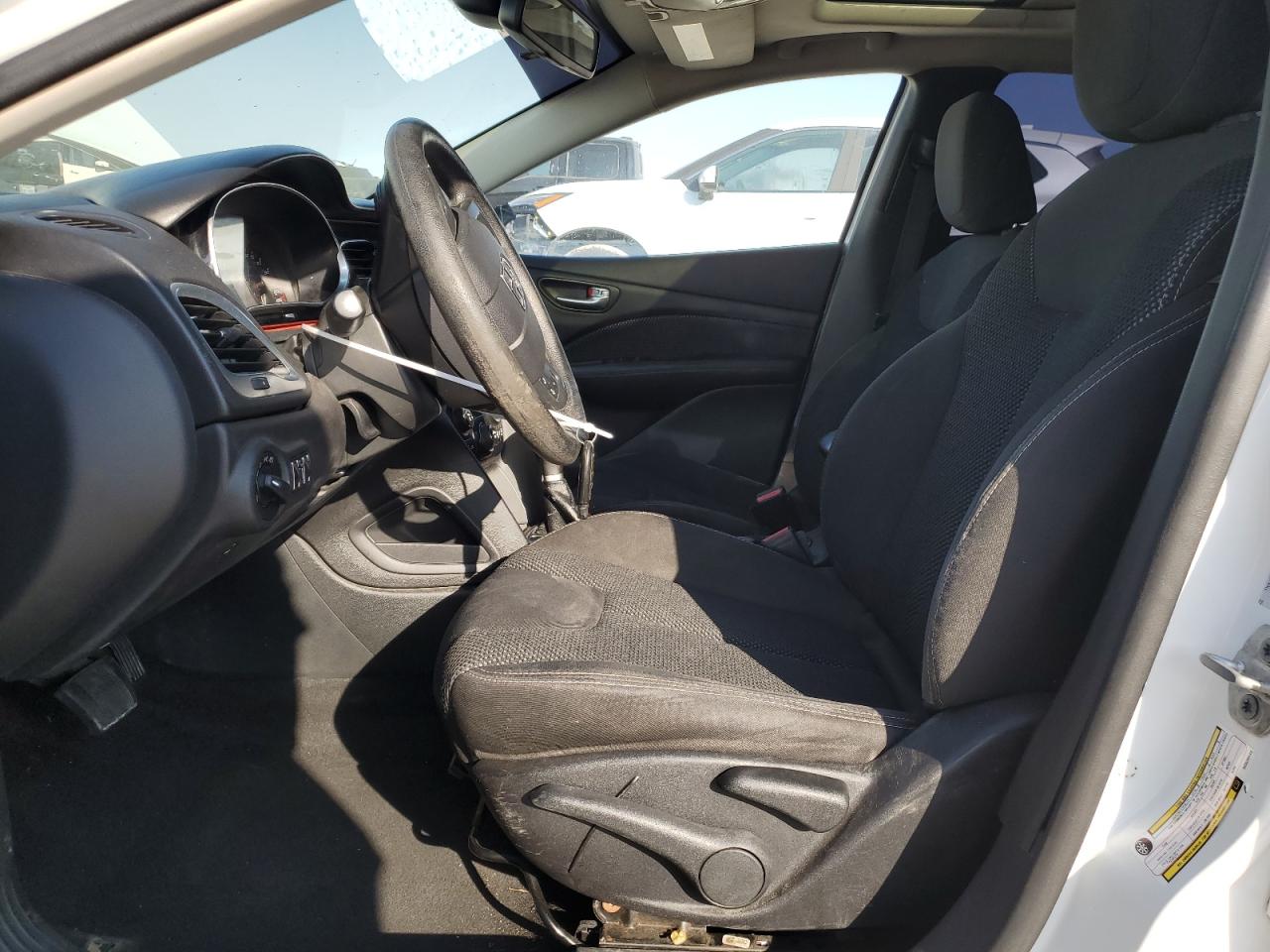 2016 Dodge Dart - Image 7