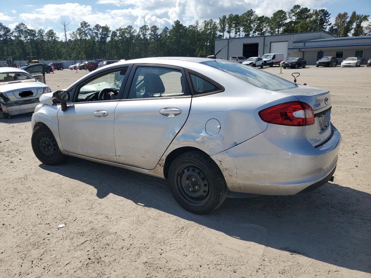 2011 Ford Fiesta S VIN: 3FADP4AJ4BM231758 Lot: 73717564