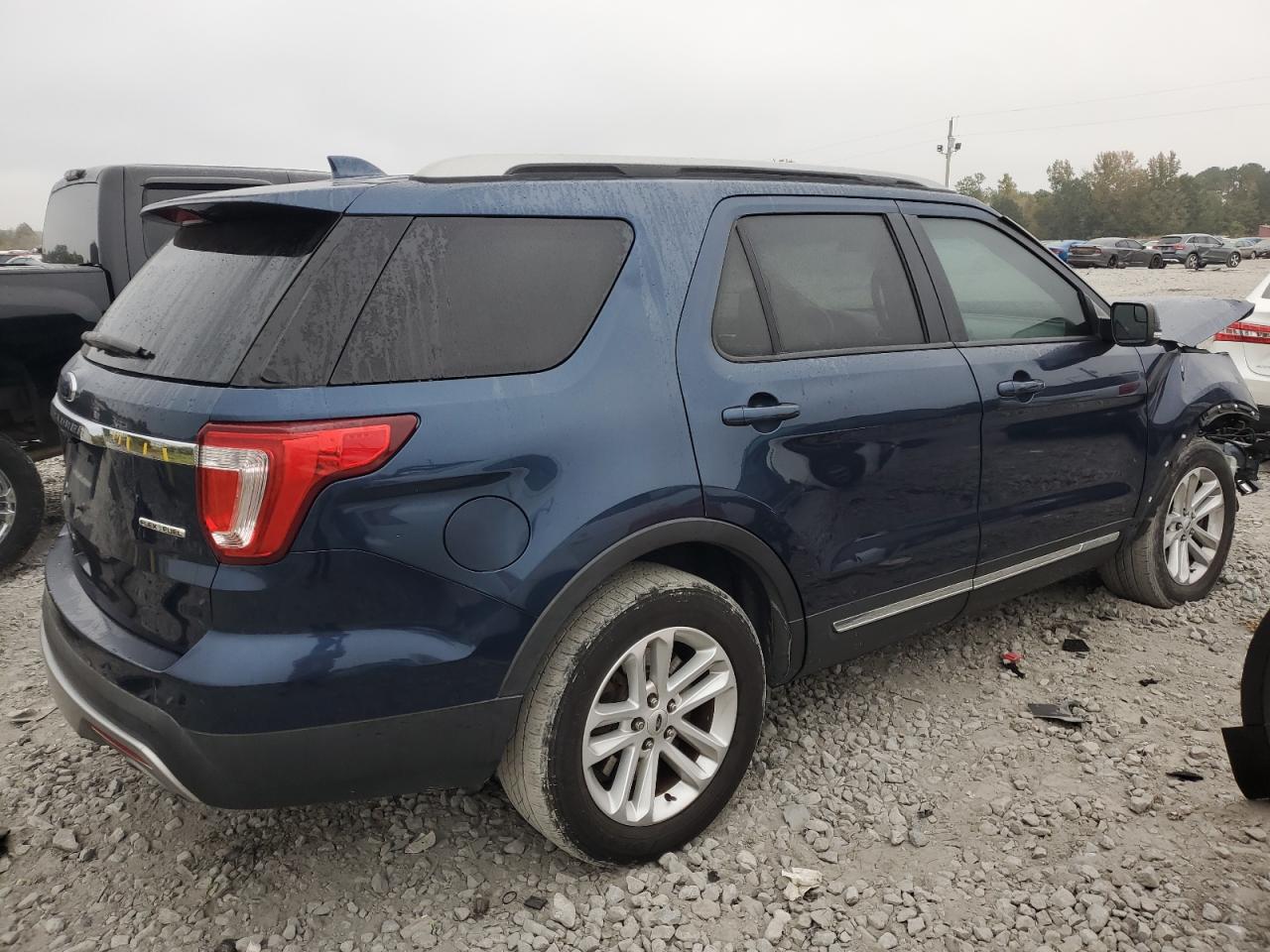 2016 Ford Explorer - Image 3