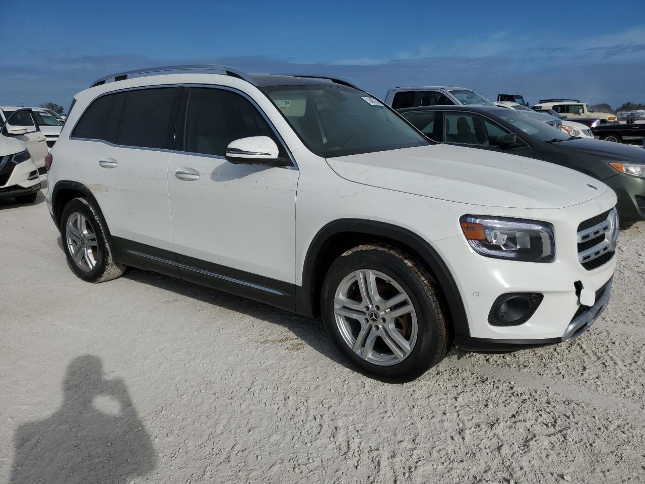 2021 Mercedes-Benz GLB - Image 4